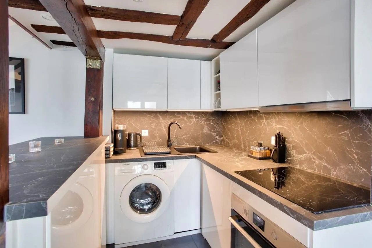 Beautiful Studio In The Center Of Paris Apartment